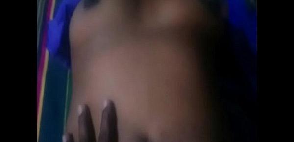  aunty showing navel and pussy